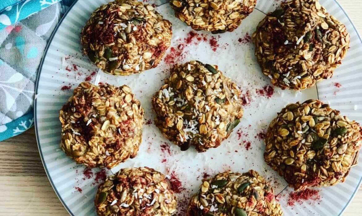 Oatmeal cookies snack