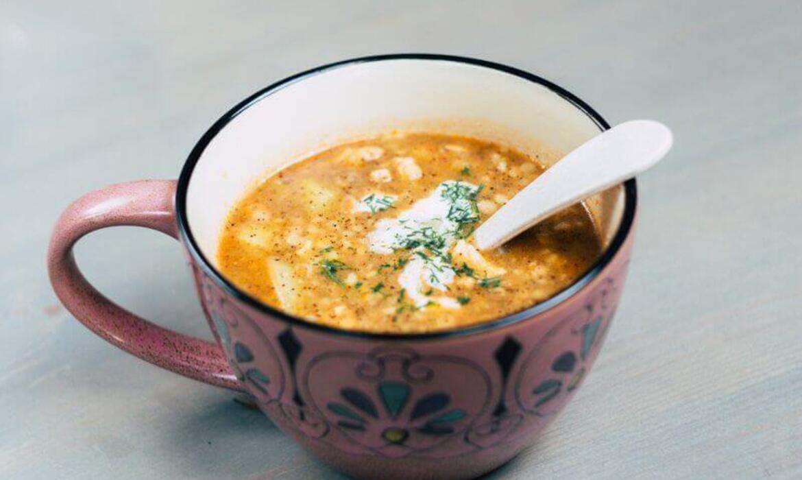 Chicken and pea soup